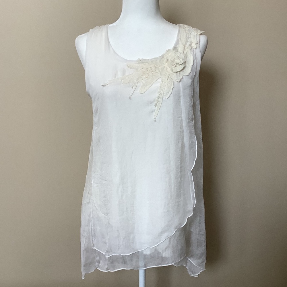Elegant Cream Tank Top with Floral Detail